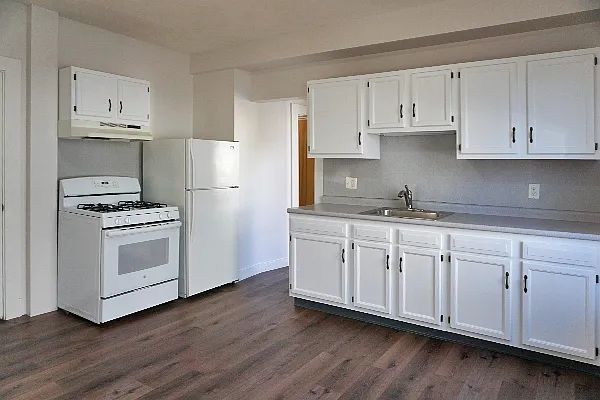 252 Ash St #2 — Photo 3
