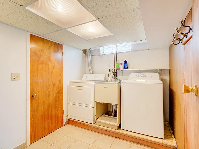 4708 Woodland Ave — Photo 22