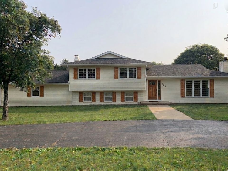 1st image of 905 N Brookside Ln