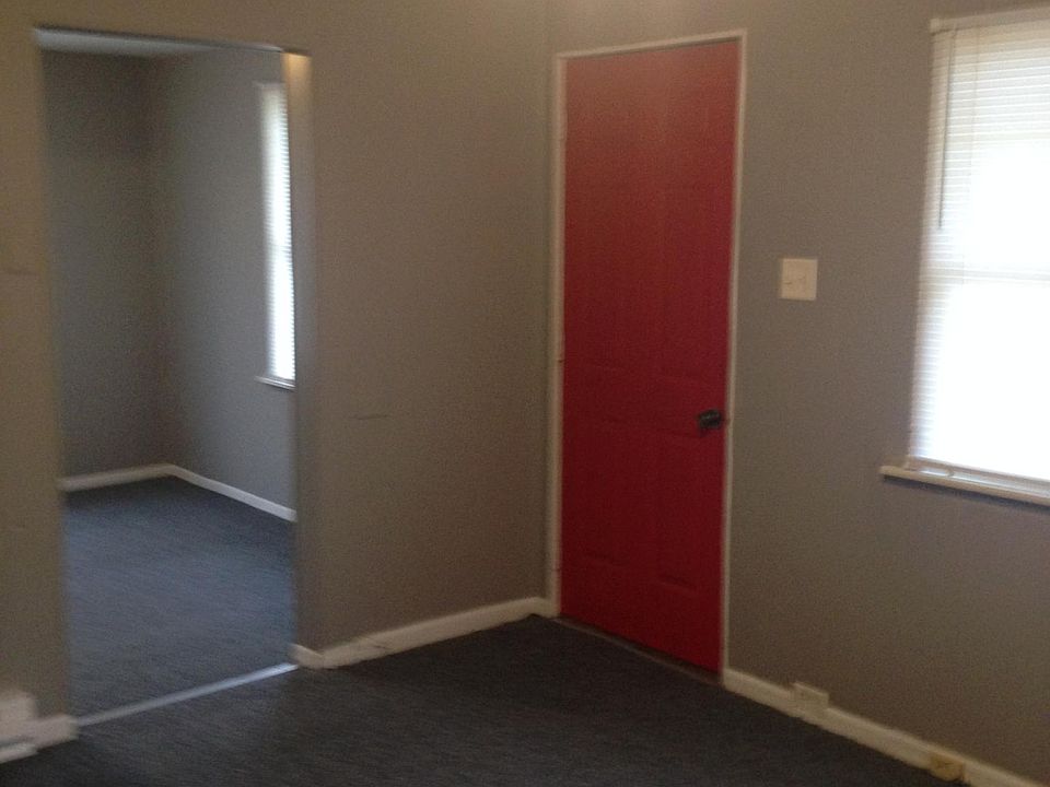 1st image of 601 Wood St