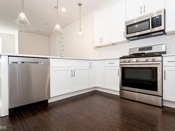 3rd image of 959 Shackamaxon St Unit 2