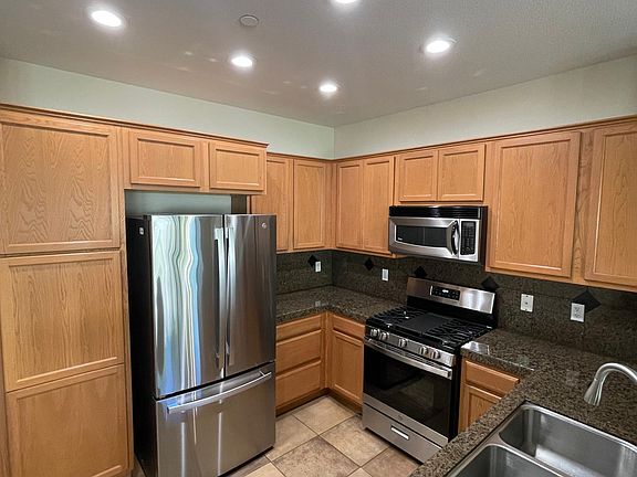 2nd image of 803 Dante Cir