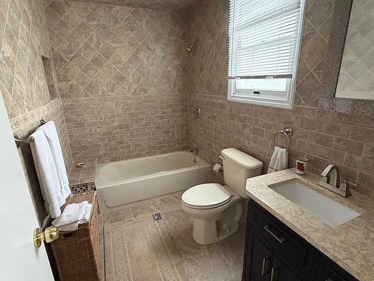 Mitchell Dr — Photo 10