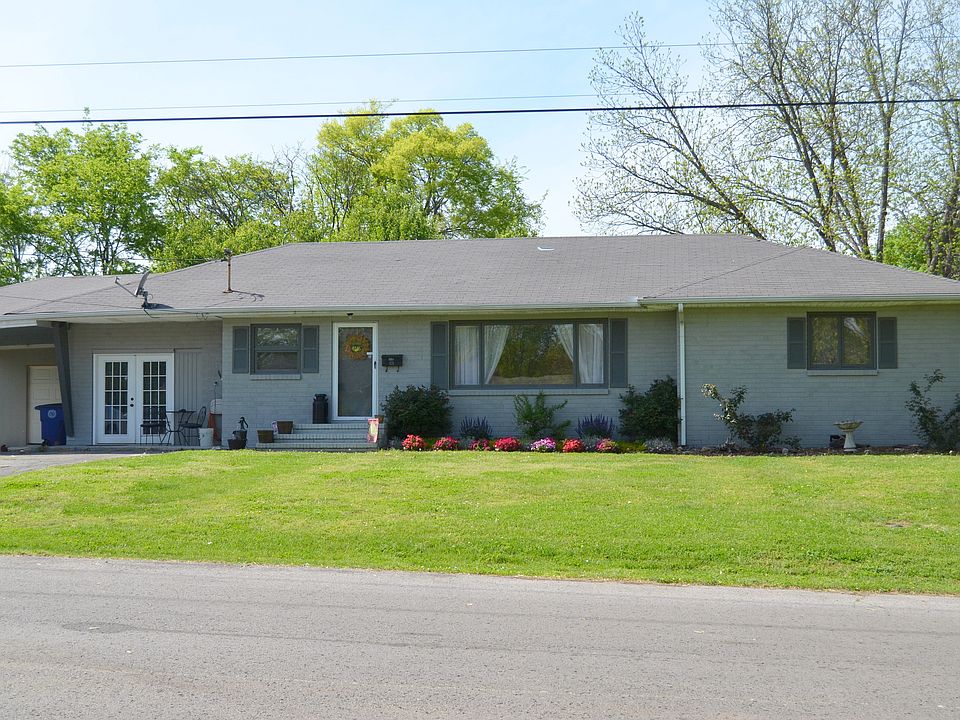 1st image of 321 Carter St