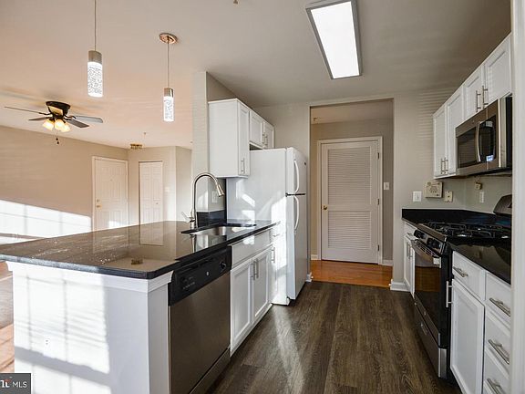4th image of 7507D Snowpea Ct #184