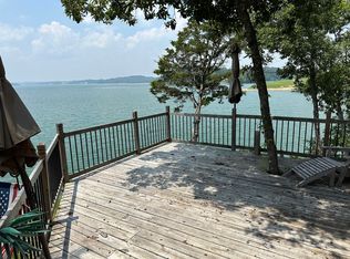 468 Filet Ln, Dandridge, TN 37725