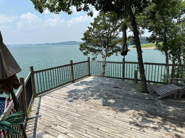 468 Filet Ln, Dandridge, TN 37725