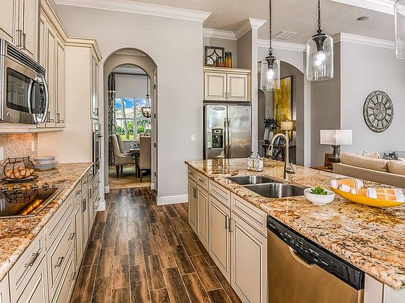 4th image of 8810 SW Montova Way