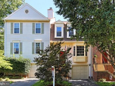 8869 Winding Hollow Way, Springfield, VA, 22152