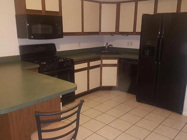 1170 Sawmill Rd — Photo 6