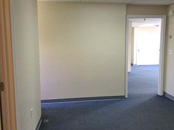 5th image of 853 N Main St Suite 202