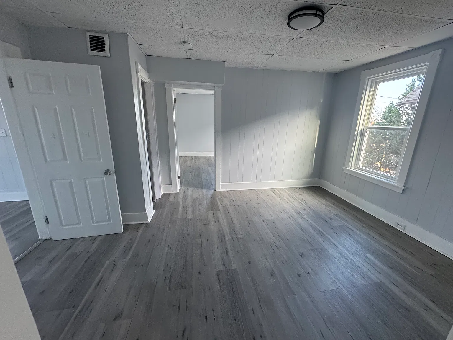 3 bed, 1500 sqft, $2,100 — Photo 4
