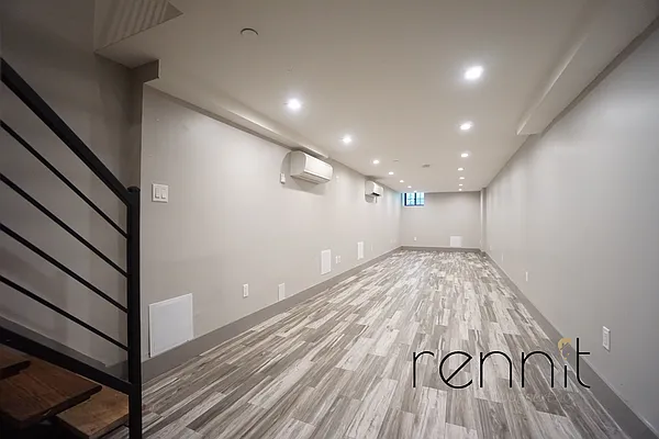 Rented by Rennit Inc. | media 37