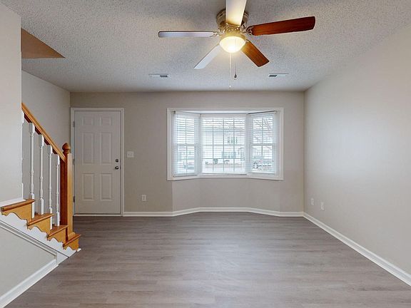 4th image of 3969 Sterling Pointe Drive #Nnn-6