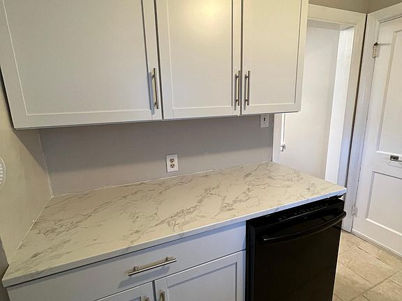 4th image of 5614 Randall Ave