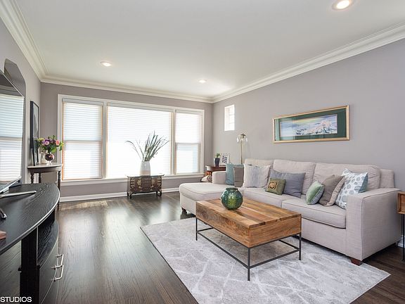 3rd image of 8450 N Olcott Ave