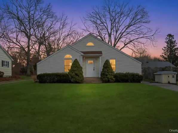 160 Oak Street, Mattituck, NY 11952