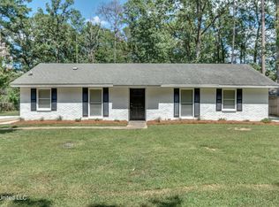 102 Cumberland Ct, Brandon, MS 39047