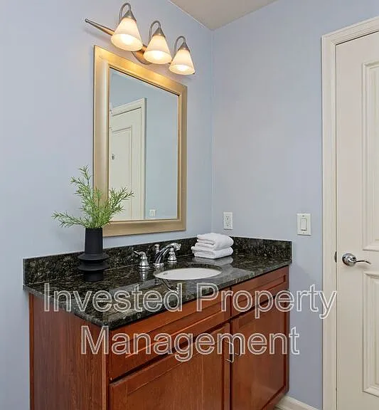 1975 N Grant St #610 — Photo 20