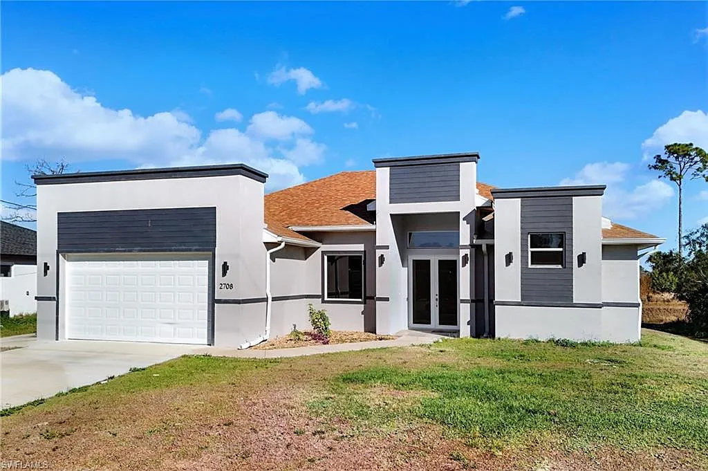 3 bed, 2.0 bath, 1681 sqft, $2,150 — Photo 1