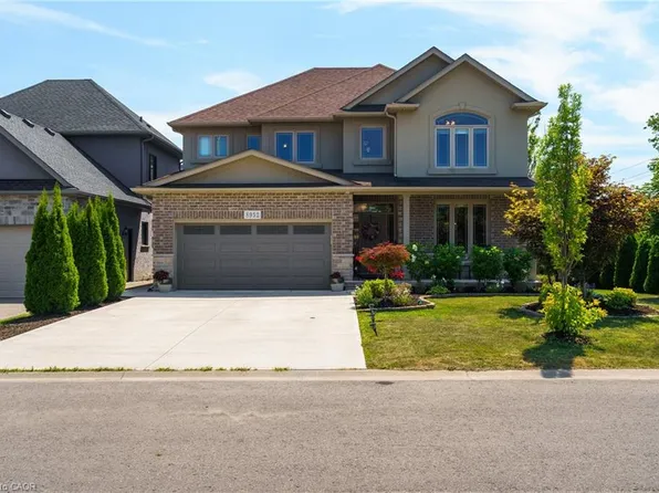 8952 Black Forest Cres, Niagara Falls, ON L2H 0M8