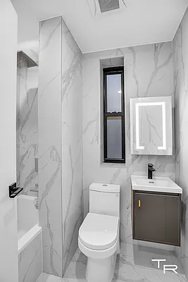 Rented by Tahari Realty LLC | media 8