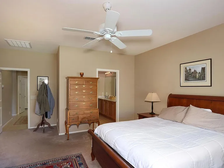 4946 W Posse Dr — Photo 5