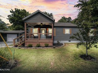 3304 NE Gary Rd, Knoxville, TN 37917