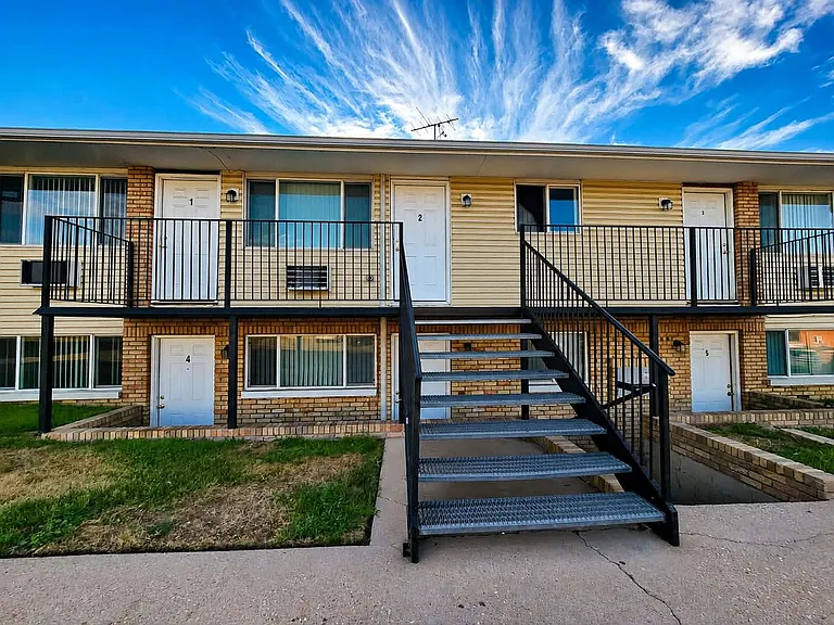 3020 Denver St — Photo 1
