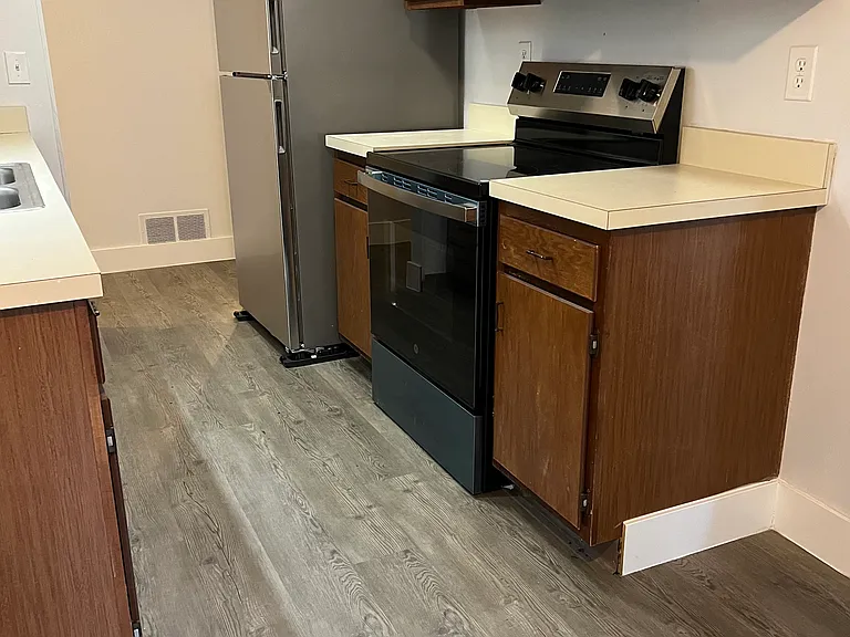 Foxwood Apartments — Photo 6