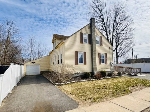 1 Leonard Street, Rochester, NH 03867