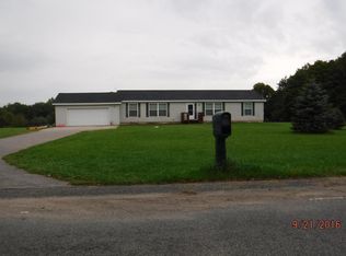 13759 Steffensen St NE, Gowen, MI 49326
