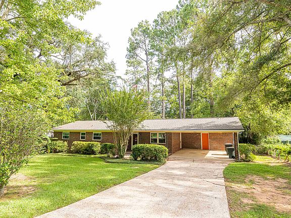 2nd image of 903 Abbiegail Dr