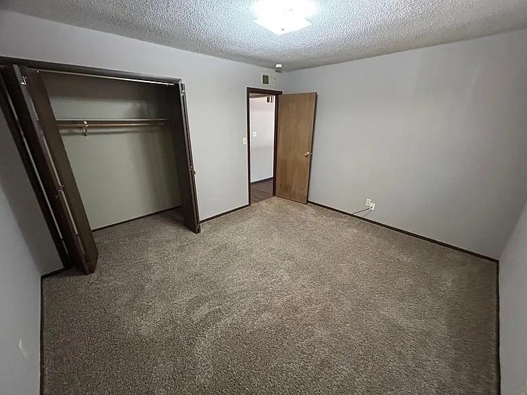 207 E Newkirk St — Photo 20