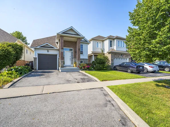 1606 Whitestone Dr, Oshawa, ON L1K 2R9