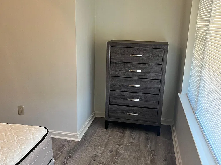 Room D - Dresser