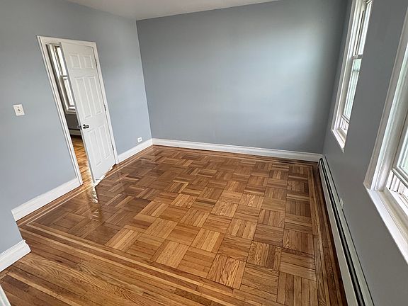 5th image of 299 Hollywood Ave Floor 2
