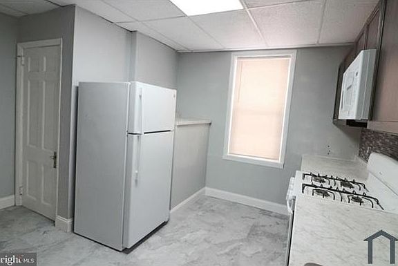 3rd image of 506 Ridgeway St