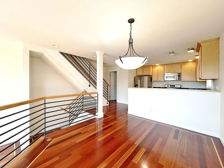 4507 Evanston Ave N #B — Photo 4