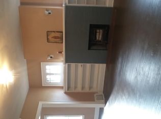 6 N Center St, Shorewood, IL 60435