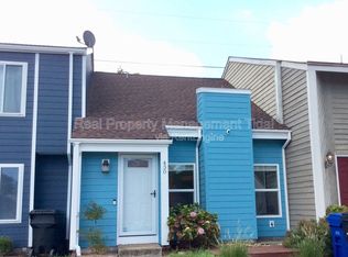 430 Falling Ln, Virginia Beach, VA 23454