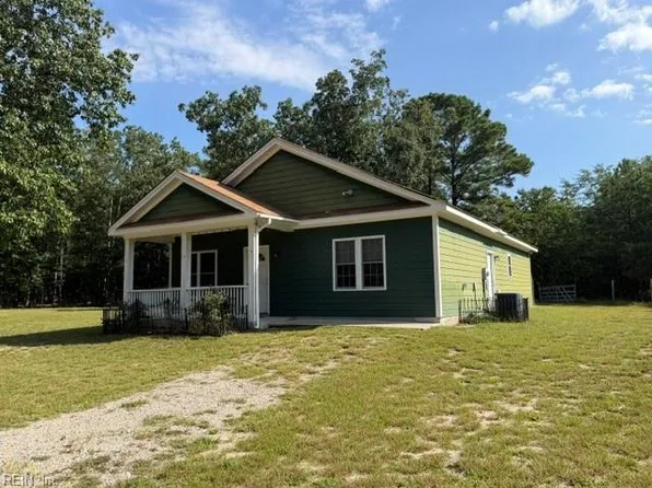 21483 Chestnut Ln, Zuni, VA 23898