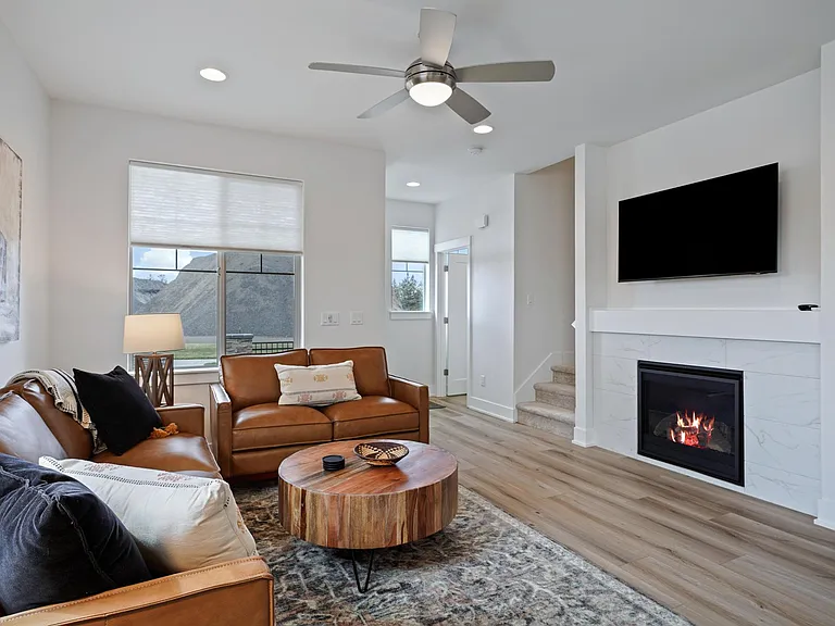 3718 NE Petrosa Ave — Photo 5