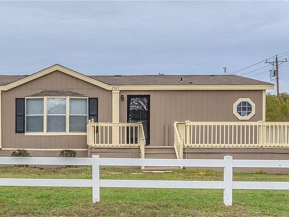 2nd image of 2545 Red Oak Ln