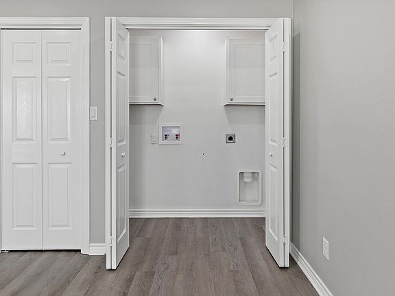 5th image of 216 W Starr Ave #101