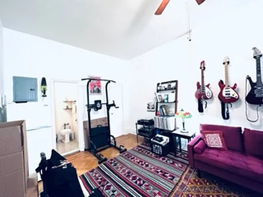 Rented by Ovation Properties, LLC | media 23