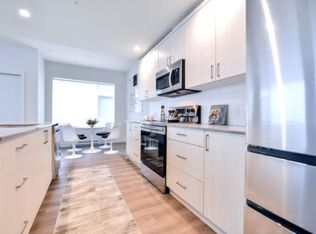 4398 W Saanich Rd #611, Saanich, BC V8Z0B9
