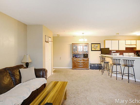 5th image of 8536 Jasonville Ct SE #85