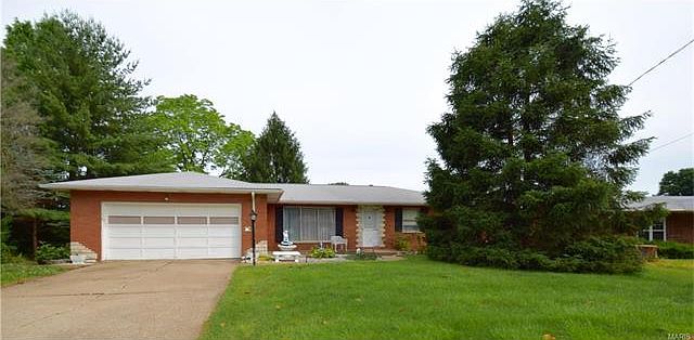 1st image of 141 Hampton Dr