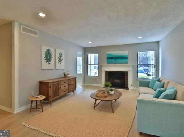 1412 Huntingdon Chase, Sandy Springs, GA 30350